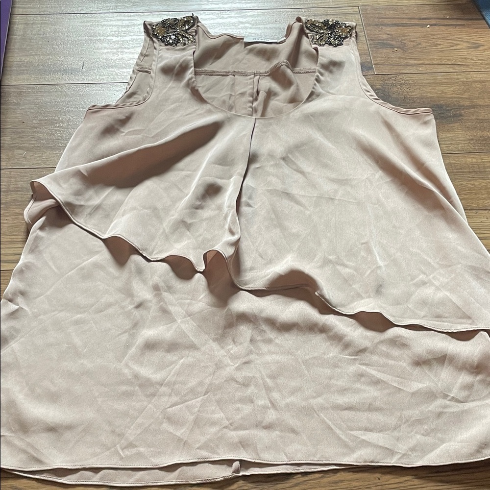 Sleeveless Blouse with Embellished Shoulders (Bin L)
